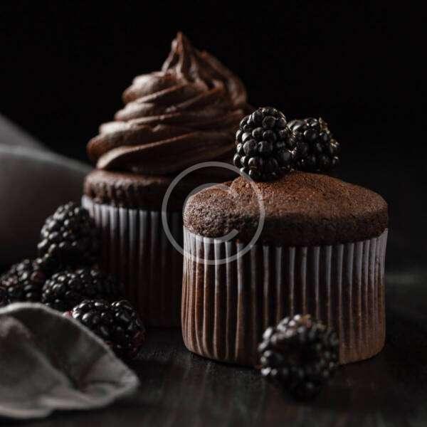 Chocolate blackberry cupcakes